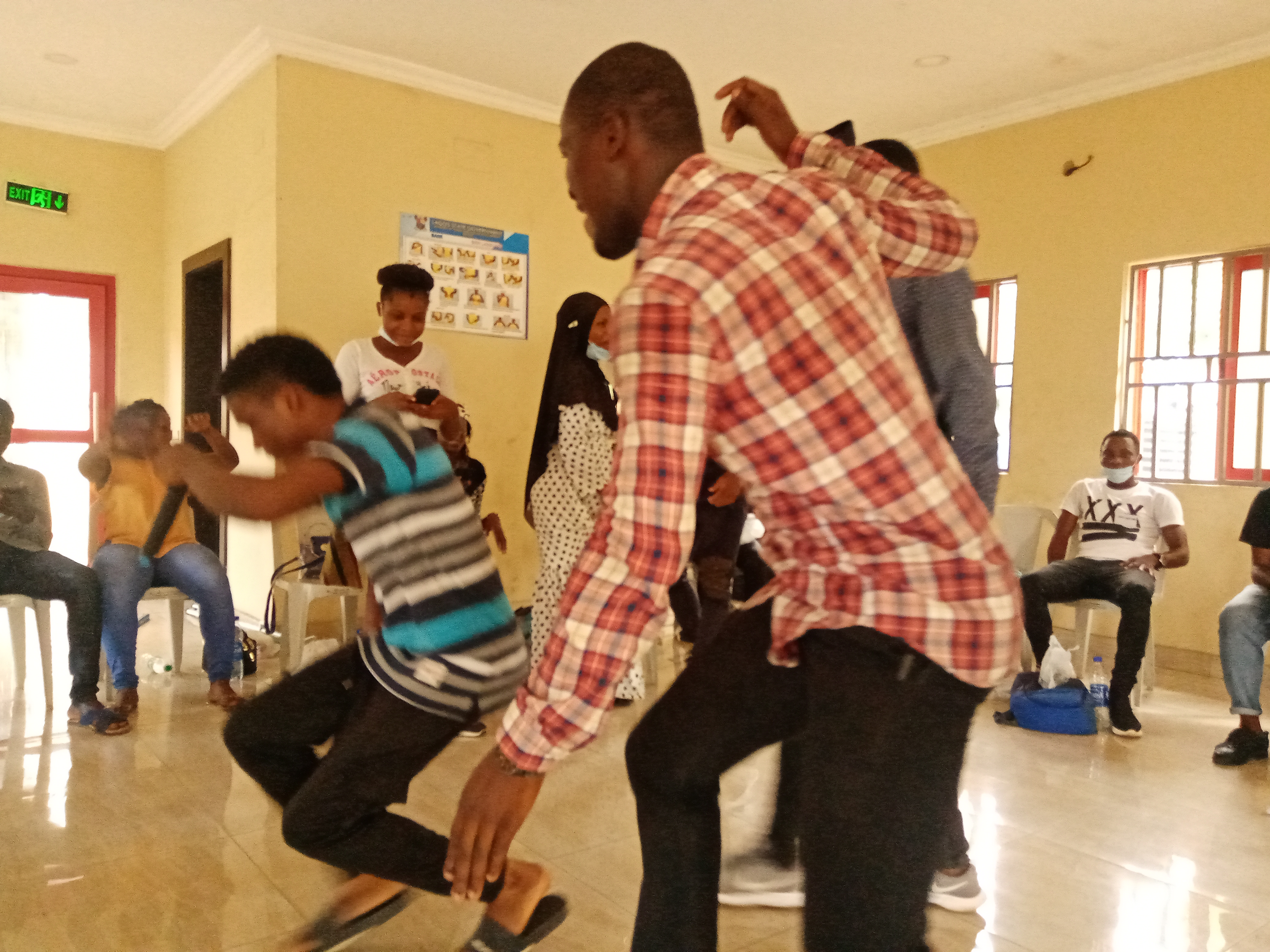 Flowsy and Exclusive performing